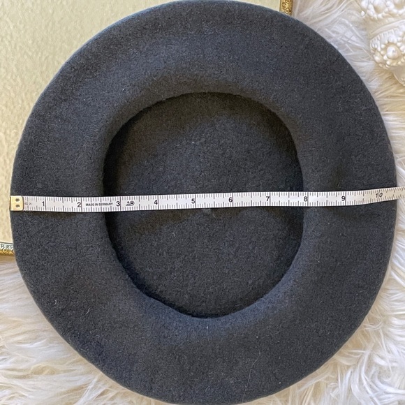 NWOT dark grey wool blend beret, O/S - Picture 4 of 7